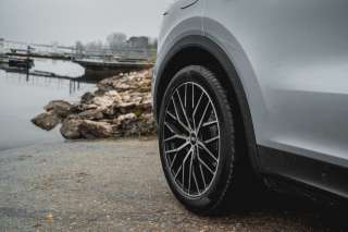 FONDMETAL Makhai Titanium
